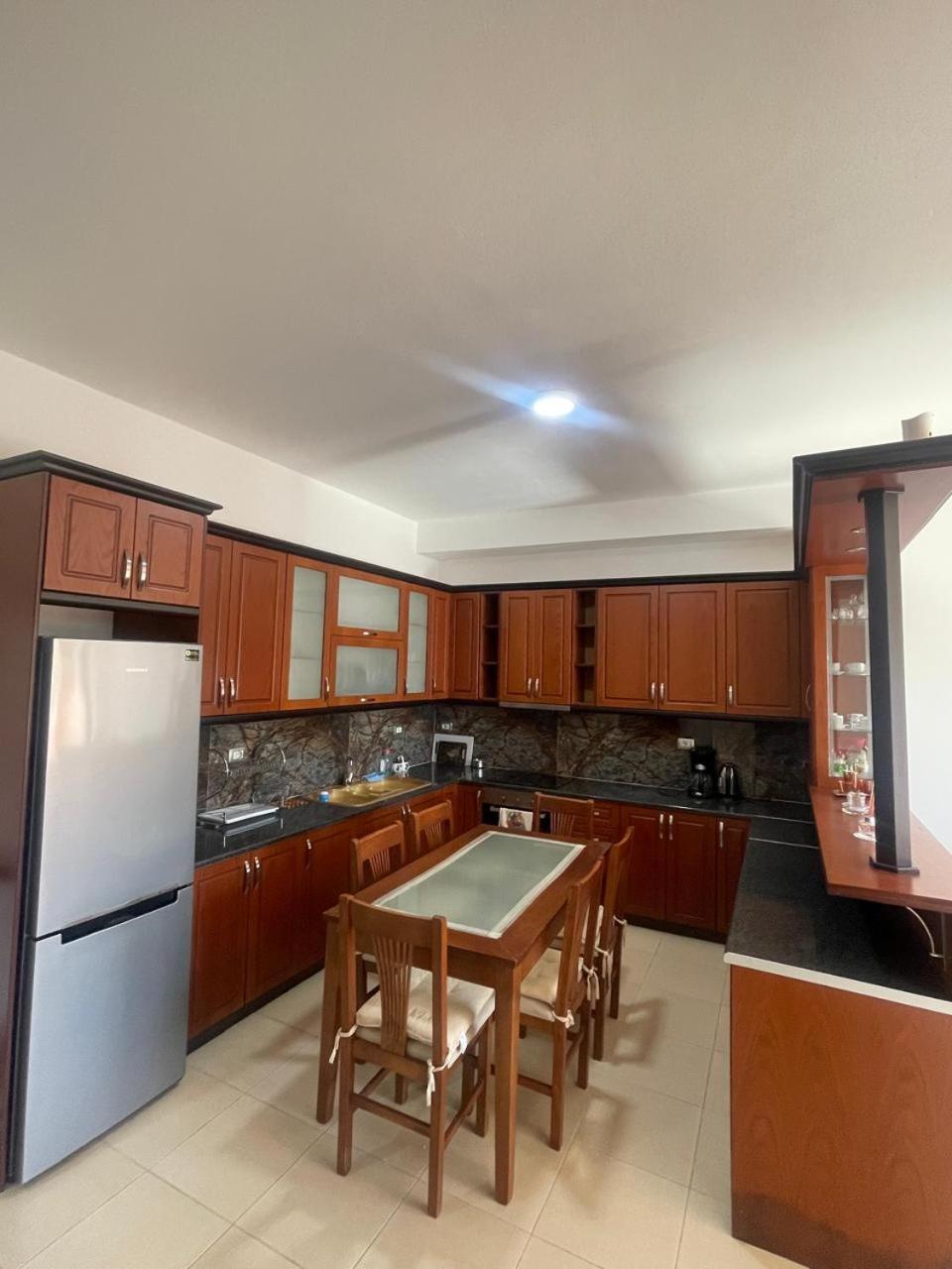 Vista Mozzafiato Apartment Sarande Exterior photo
